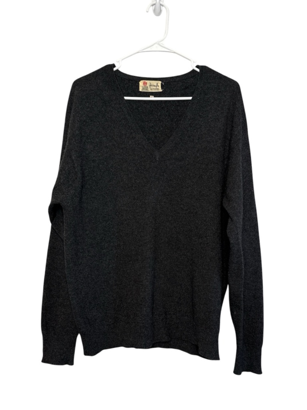 Vtg Pringle Men's Dark Gray Pure Cashmere Royal Warrant V-Neck Sweater Size 40